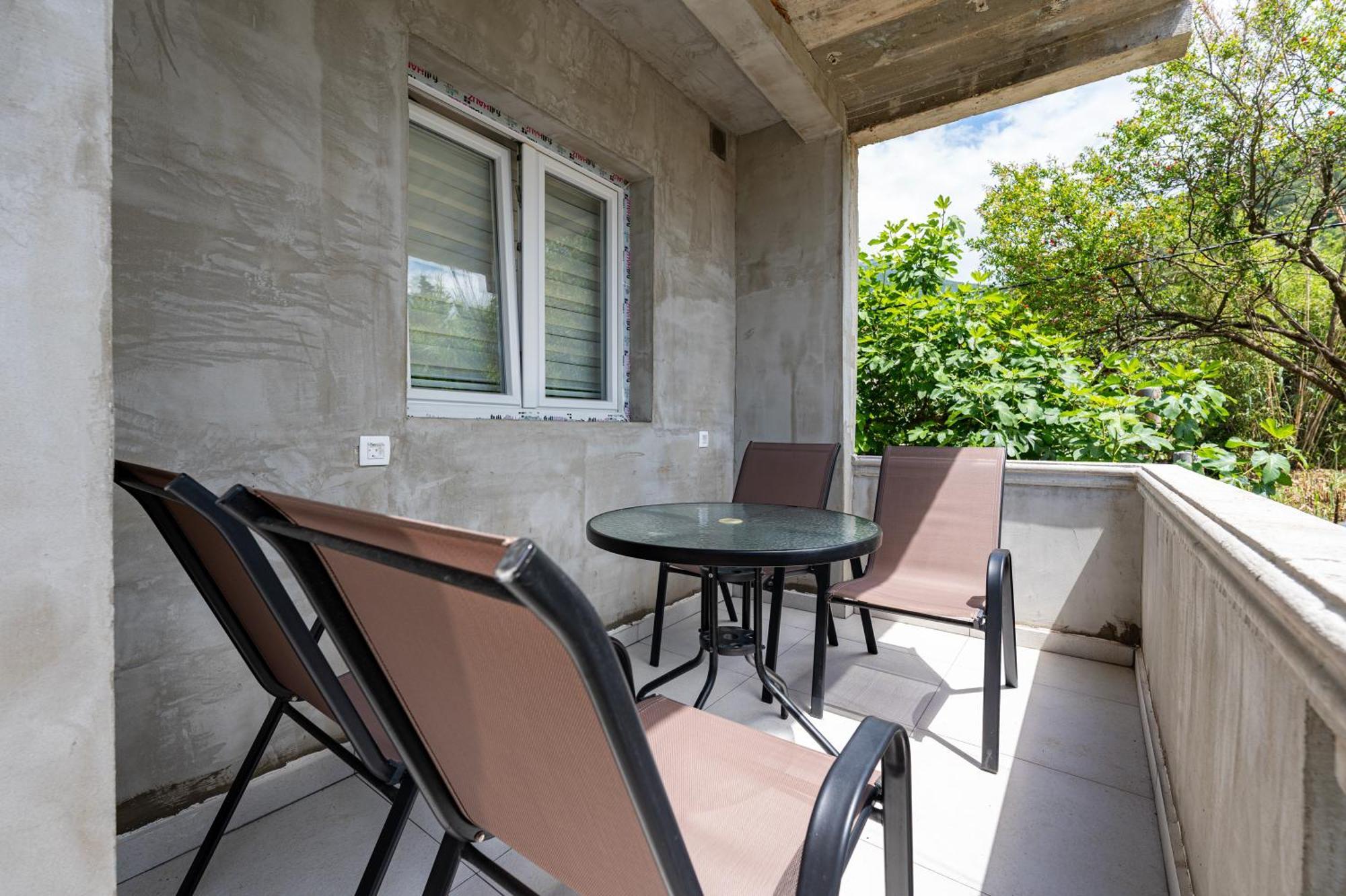 Apartments R&M Tivat Exteriör bild